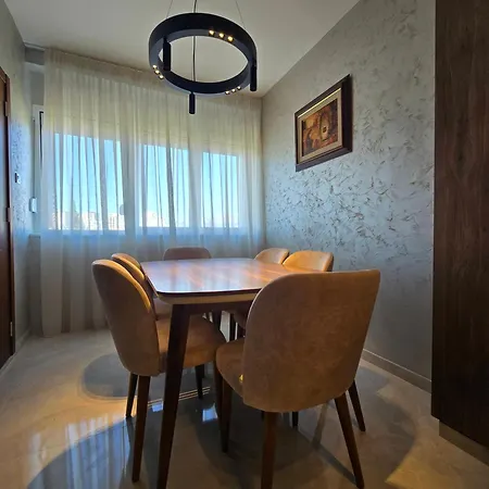 Family Lux Apartmant