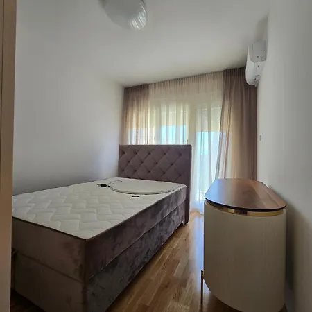 Апартаменты Family Lux Apartmant