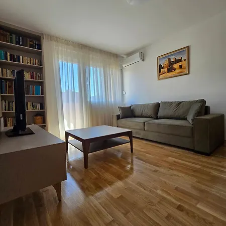 Апартаменты Family Lux Apartmant